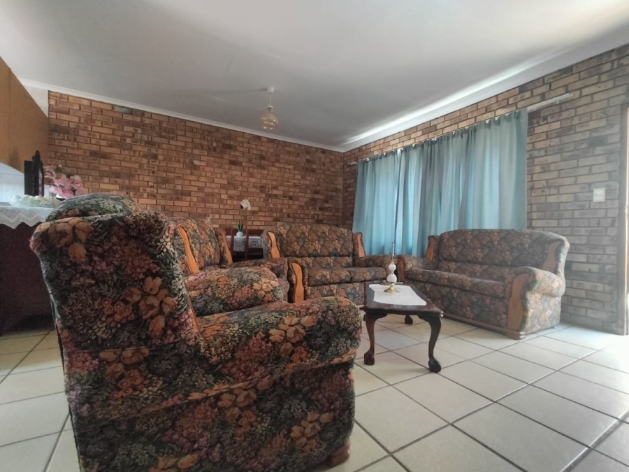 4 Bedroom Property for Sale in Vaal Park North West